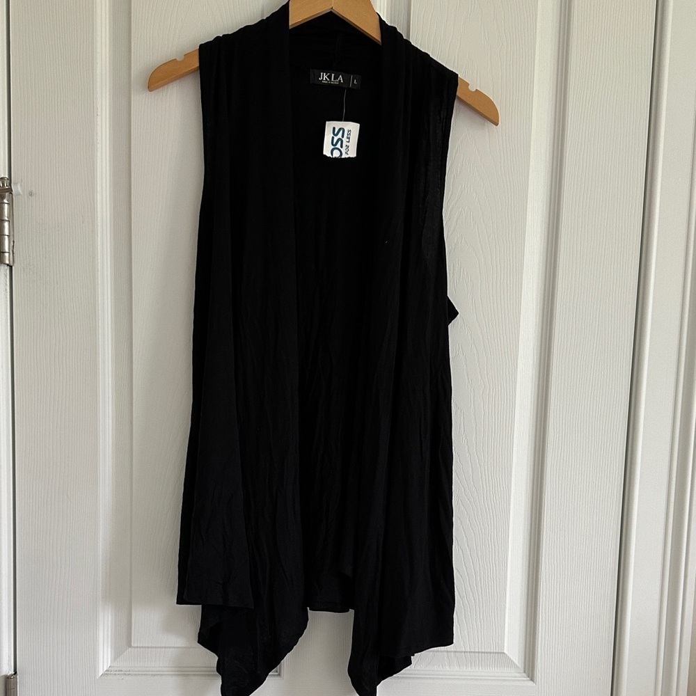 JKLA Black Sleeveless Sweater NWT